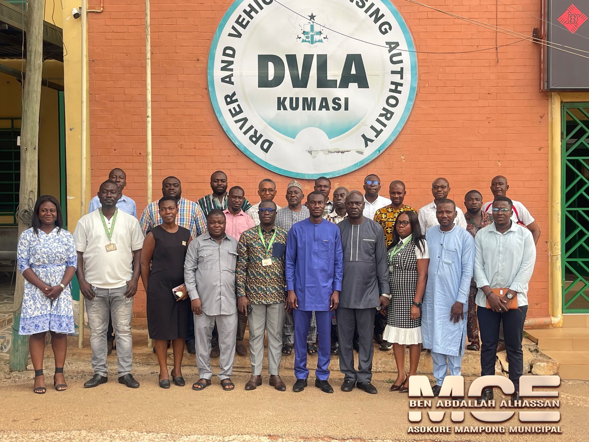MCE Hon. Ben Abdullah Visits Ashanti DVLA to Discuss Business Registration and Revenue Growth
