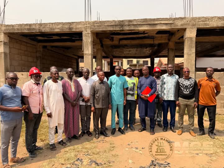 Leading Contractors To Take Possession Of The 18-Units Classroom Block At Sakafia And Nurul- Ameen